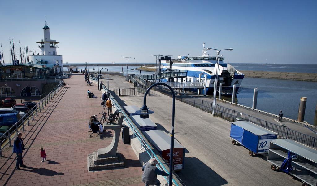 "De Bank" - Hotel Apartments Harlingen Exterior foto